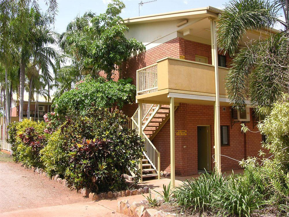 ลิตช์ฟีลด์ เอาต์แบ็ก รีสอร์ต Motel Batchelor ภายนอก รูปภาพ