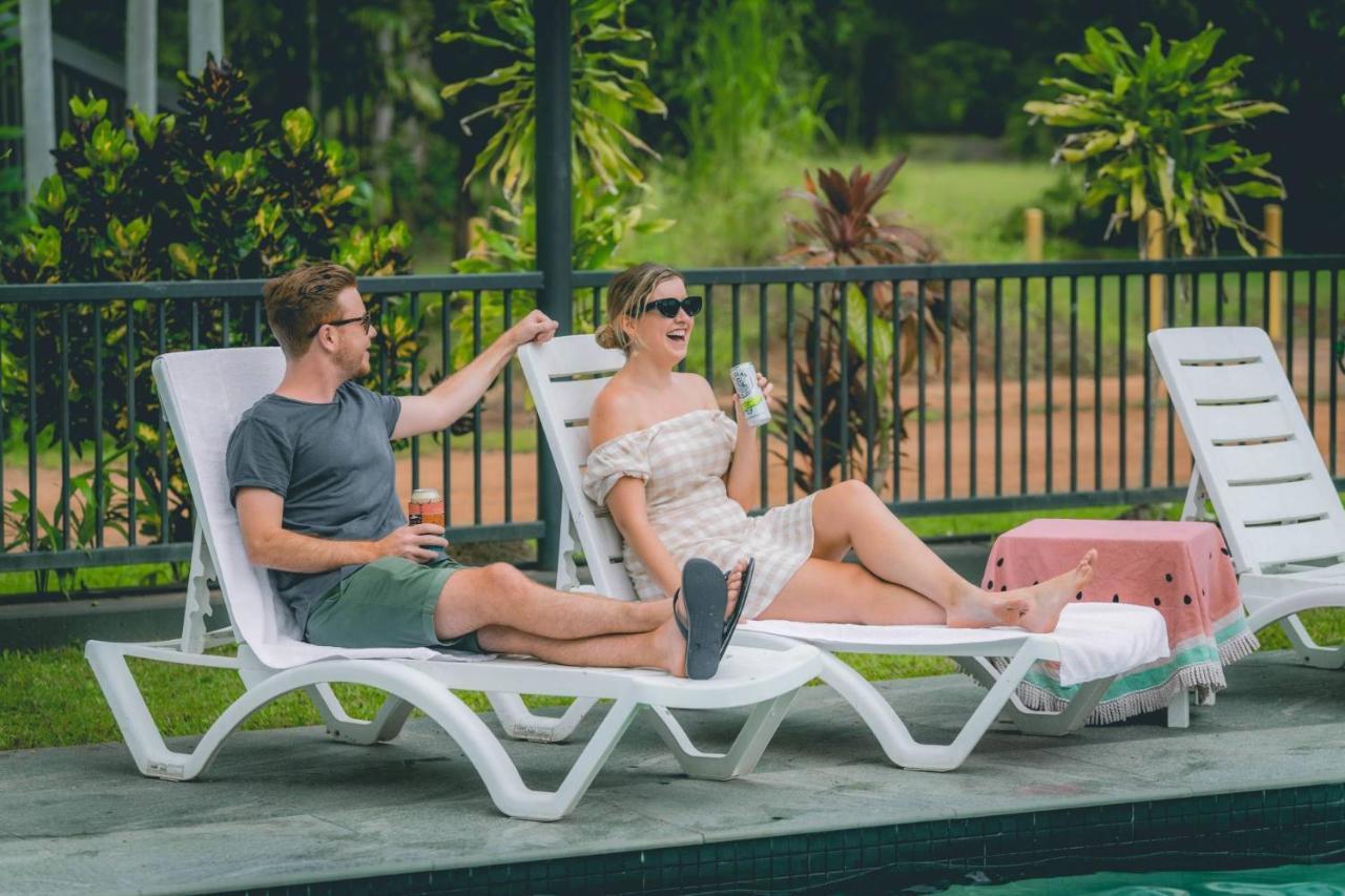 ลิตช์ฟีลด์ เอาต์แบ็ก รีสอร์ต Motel Batchelor ภายนอก รูปภาพ